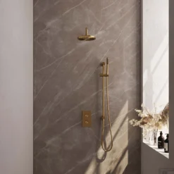 Regendoucheset Inbouw Brauer Gold Edition Thermostatisch 20cm Met 3-Weg Omstelling, Gebogen Wandarm, Glijstang En Staaf Handdouche Geborsteld Goud