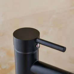 Hoge Wastafelkraan Boss & Wessing Nero 30 Cm Messing Mat Zwart -Exporteren Badkamer Top Winkel hoge wastafelkraan boss wessing nero 30 cm messing mat zwart sfeer2