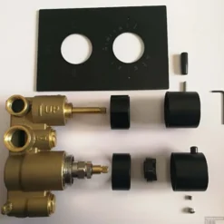 BWS Inbouw Regendouche | 30cm Stortdouche Met Muuruitloop Met Handdouche | Mat Zwart -Exporteren Badkamer Top Winkel inbouw regendouche set boss wessing wanduitloop ronde hoofddouche 30 cm mat zwart detail2