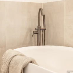 Vrijstaande Badkraan Boss & Wessing Cemal Mengkraan Gunmetal -Exporteren Badkamer Top Winkel koh29.7913 sfeer 1