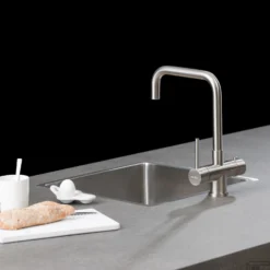 Kokendwaterkraan Selsiuz Steel Haaks RVS Inclusief Combi Extra Boiler -Exporteren Badkamer Top Winkel kokendwaterkraan selsiuz steel inclusief boiler rvs sfeer 2