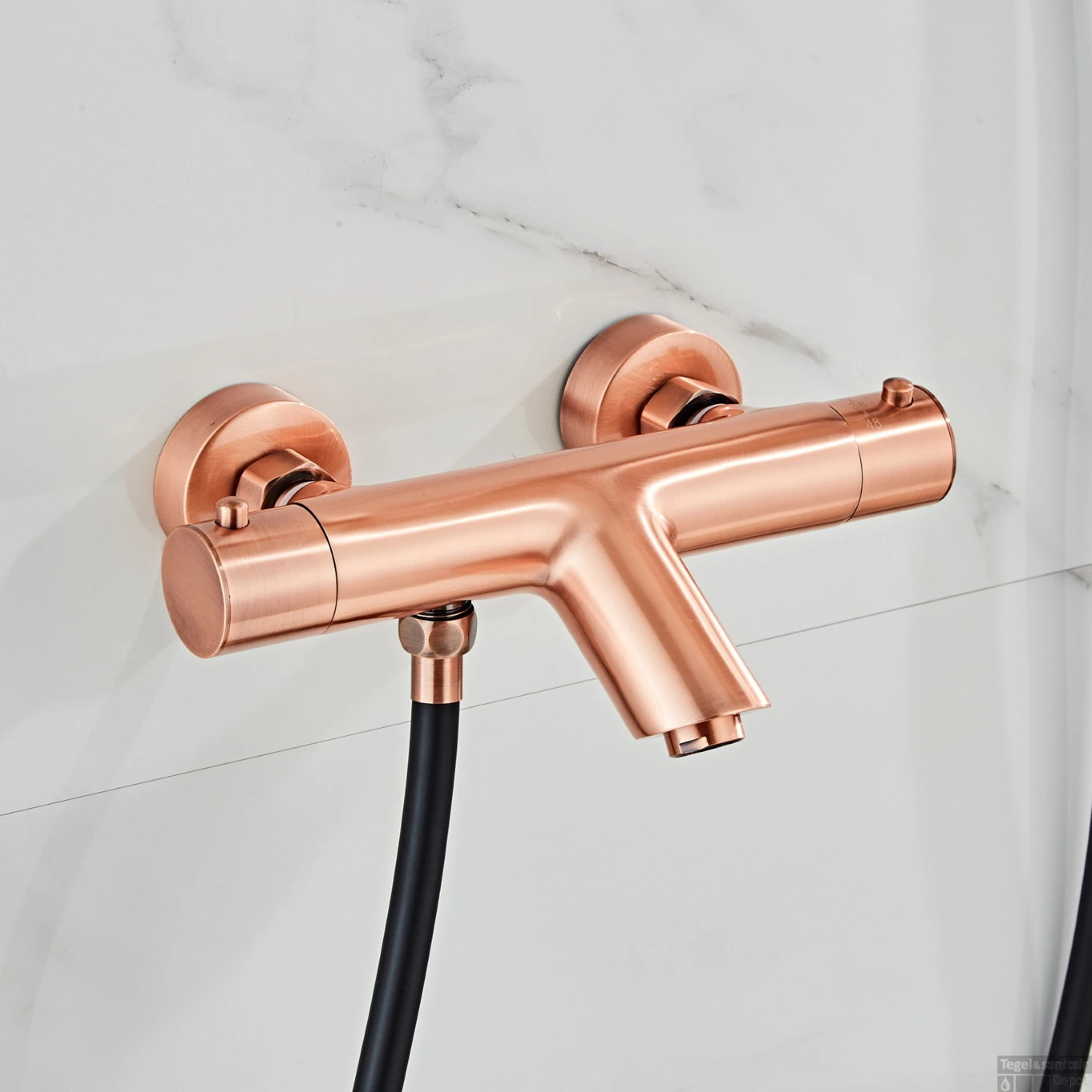 Opbouw Badkraan Boss & Wessing Copper Pro Thermostatisch Met Handdouche Geborsteld Koper 4 Opbouw Badkraan Boss & Wessing Copper Pro Thermostatisch Met Handdouche Geborsteld Koper - Afbeelding 2