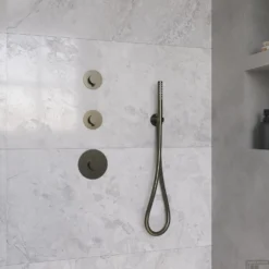 Regendoucheset Wiesbaden Dreams Met Inbouwdeel En Plafonduitloop Gunmetal 12 Regendoucheset Wiesbaden Dreams Met Inbouwdeel En Plafonduitloop Gunmetal -Exporteren Badkamer Top Winkel regendoucheset wiesbaden dreams met inbouwdeel en plafonduitloop gunmetal sfeer5