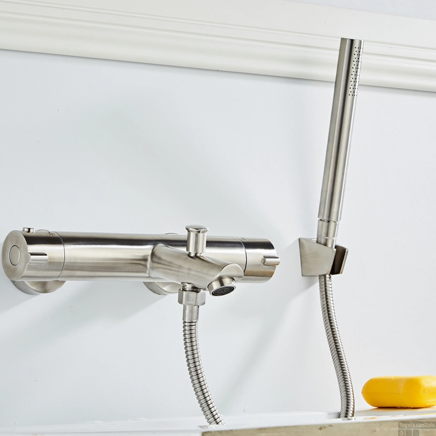 Thermostatische Badkraan Boss & Wessing Exclusive 304-RVS Met Handdouche 5 Thermostatische Badkraan Boss & Wessing Exclusive 304-RVS Met Handdouche - Afbeelding 3