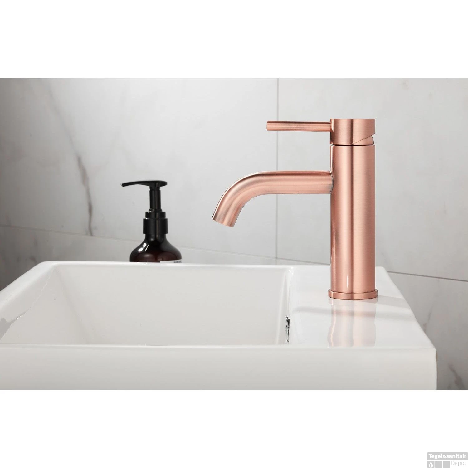 Wastafelkraan Boss & Wessing Plus Geborsteld Koper 4 Wastafelkraan Boss & Wessing Plus Geborsteld Koper - Afbeelding 2